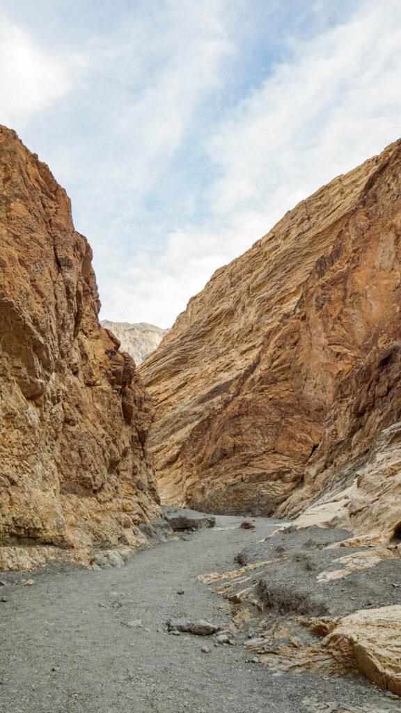 Approaching the end of the narrow section of the Mosaic Canyon