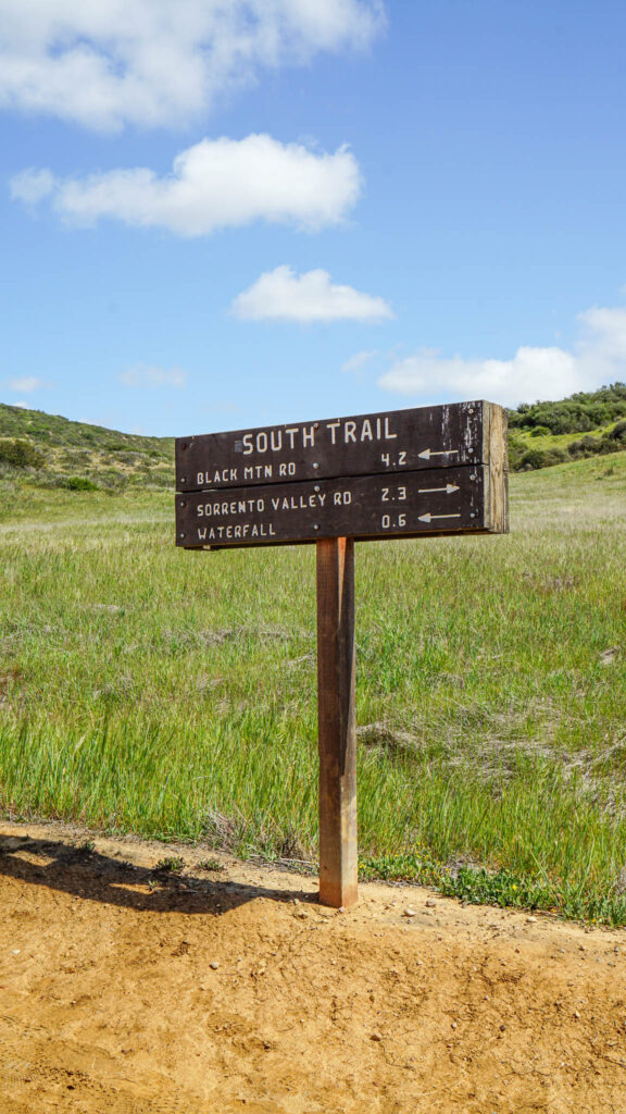 Trail signs along the Los Penasquitos Waterfall