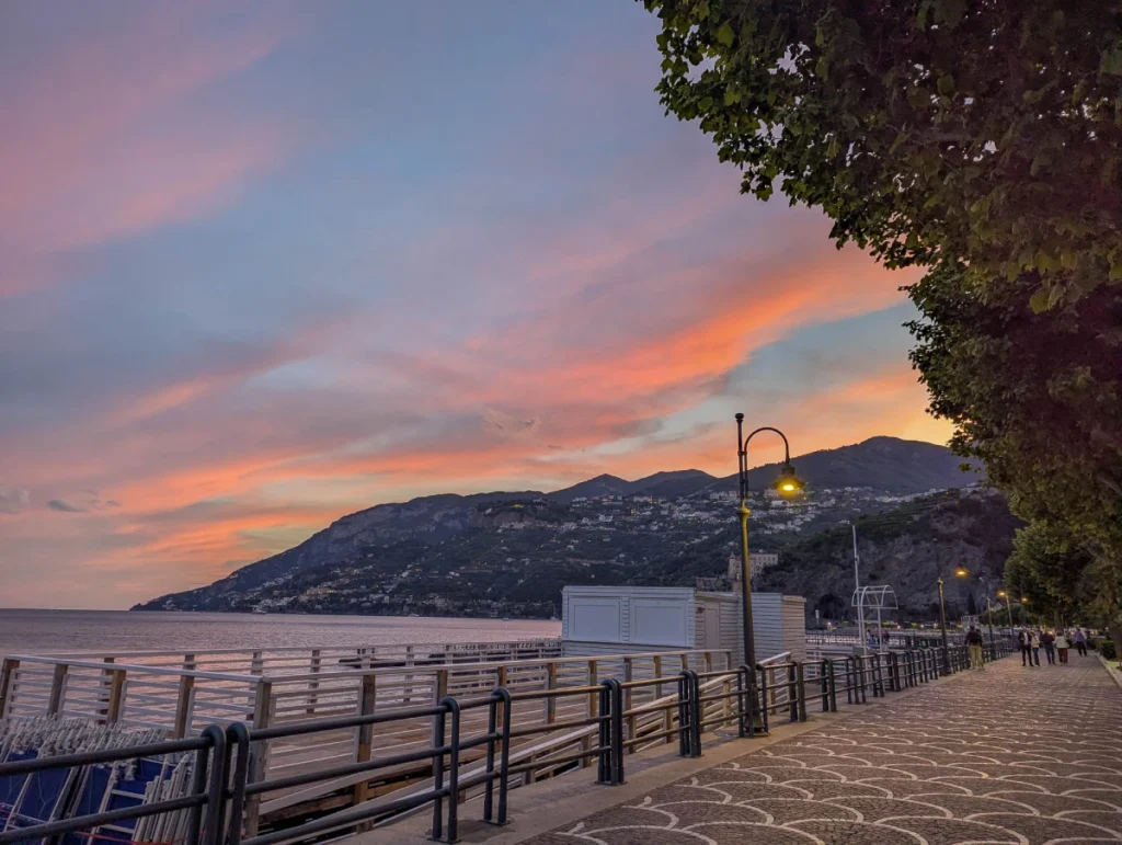 An evening stroll along the Promenade in Maiori with kids